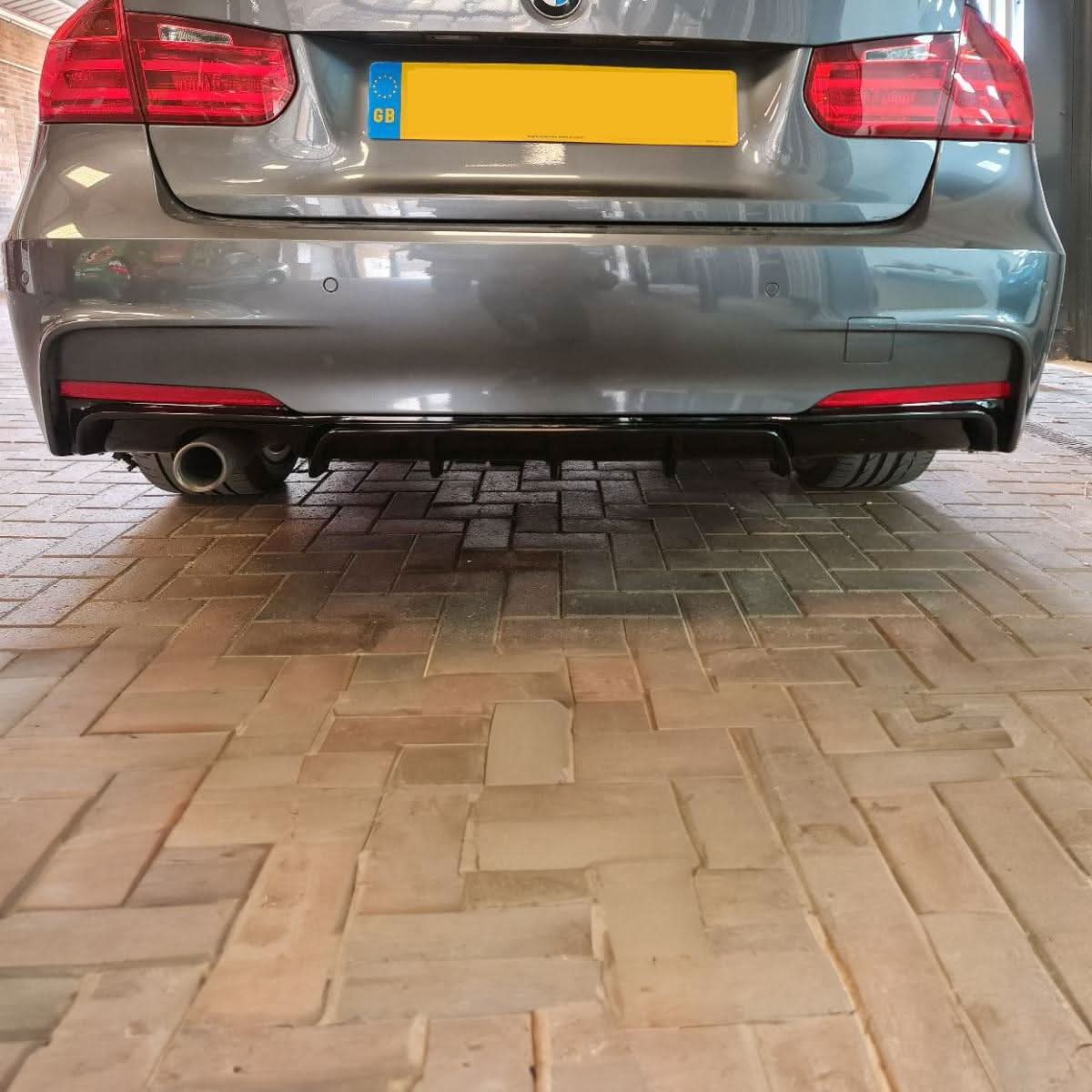 Gloss Black Rear Diffuser Twin Exhaust for BMW F30 F31 3 Series 12-19