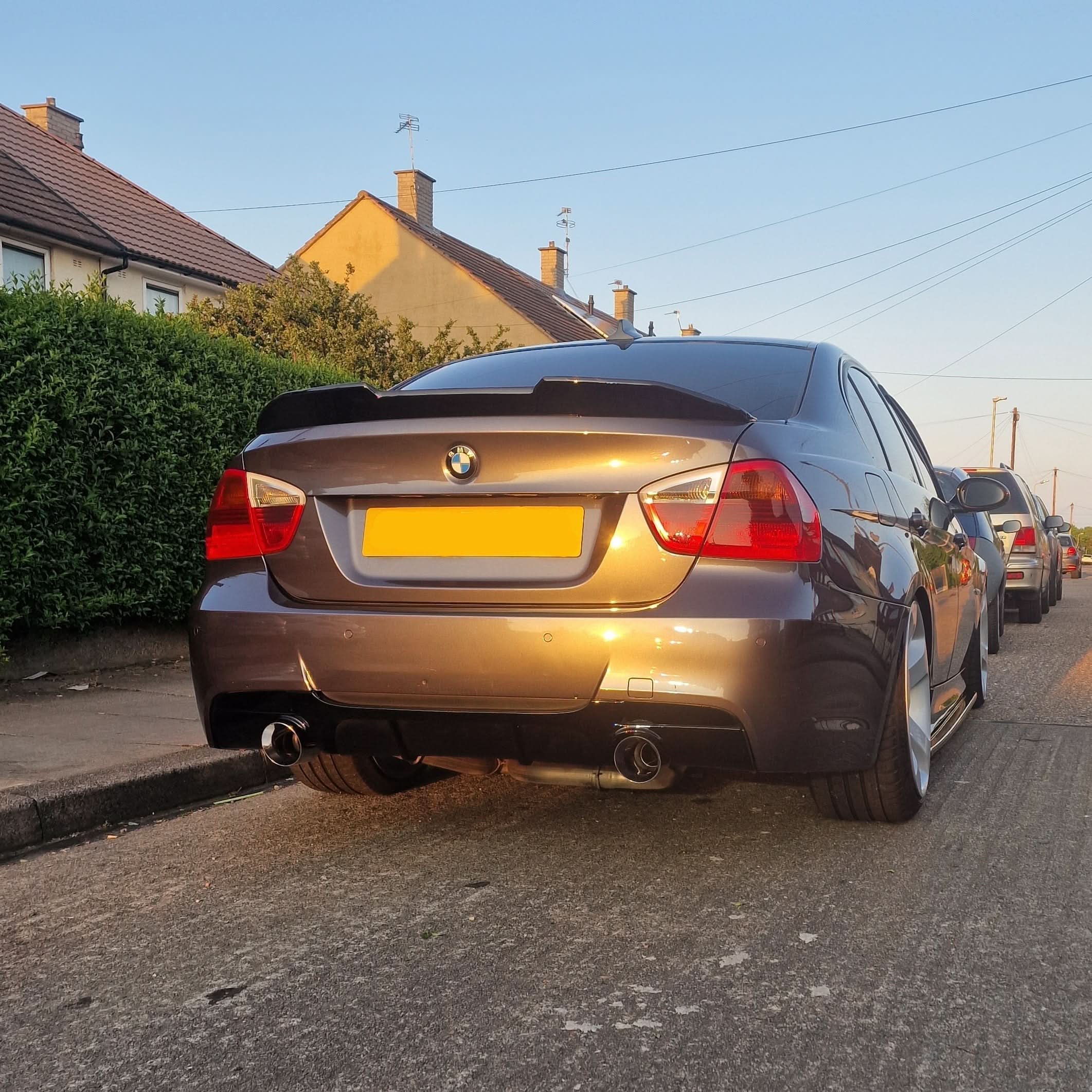 MP Style Gloss Black Rear Diffuser Dual Exhaust for BMW E90 E91 3 Series 05-13
