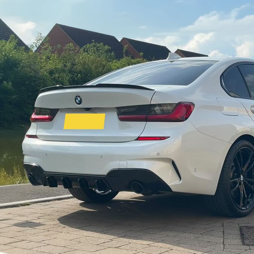 RK Style Gloss Black Rear Diffuser Dual Exhaust for BMW 3 Series G20 G21 Pre-LCI 19-22