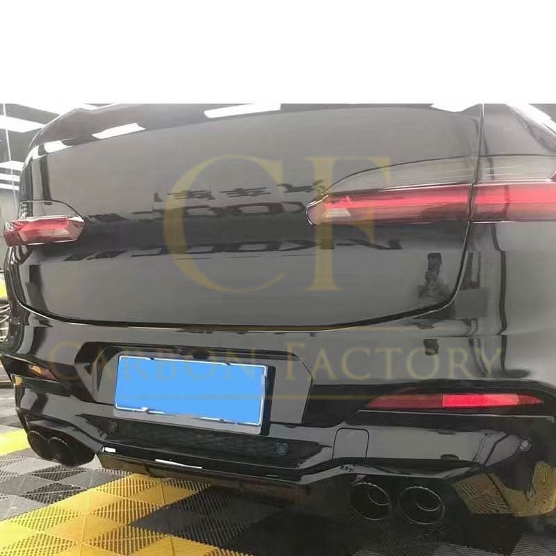 V Style Gloss Black Rear Diffuser with Exhaust Tips for BMW G02 X4 18-Present