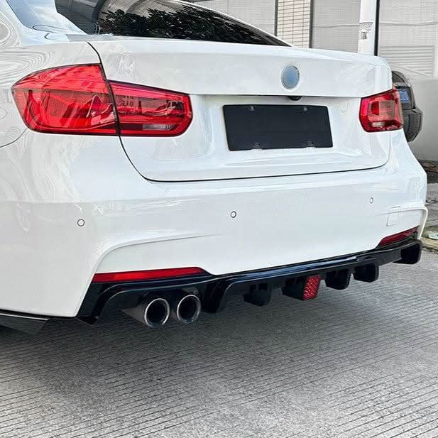 V Style Gloss Black Diffuser for BMW F30 F31 3 Series 12-19