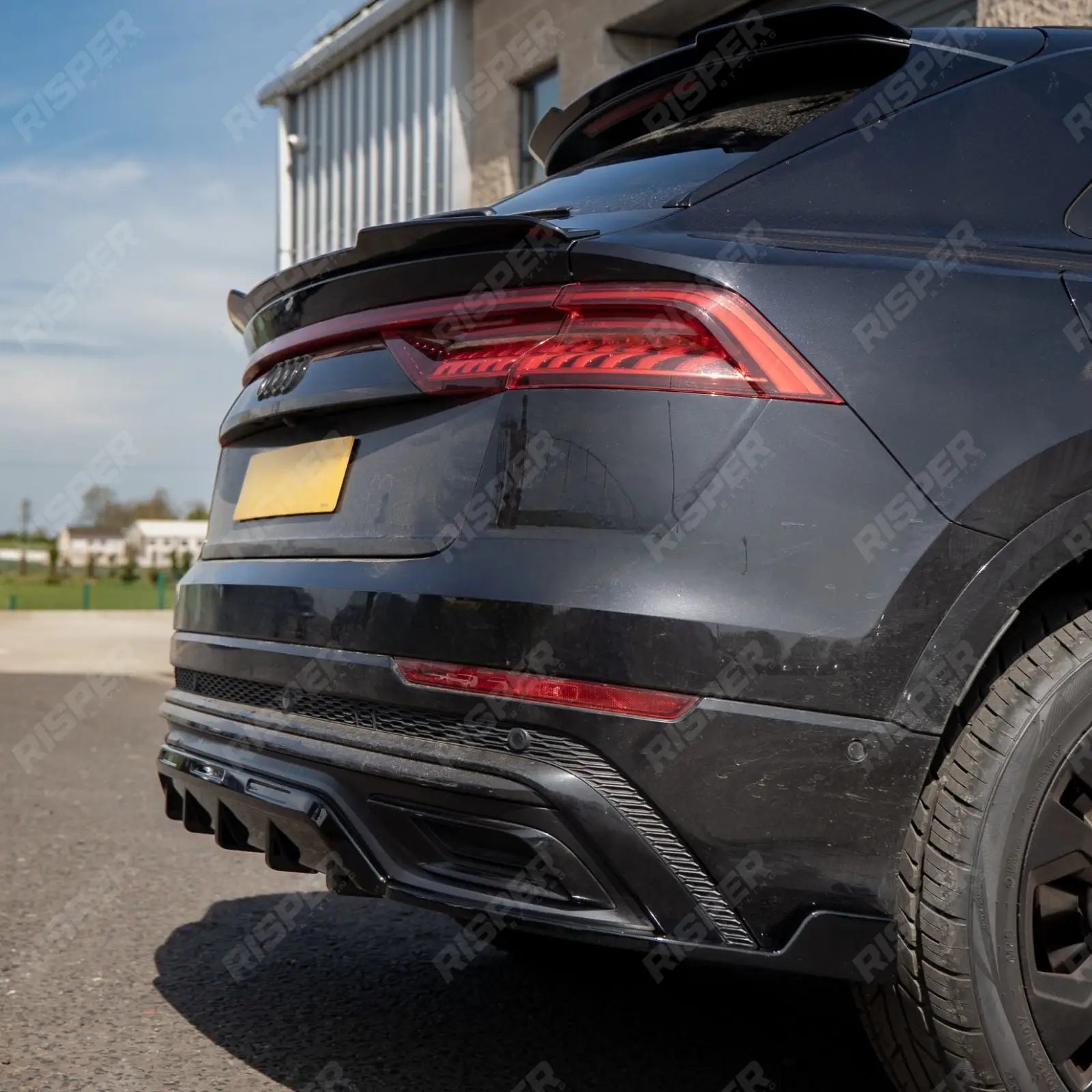 Gloss Black Rear Diffuser & Side Splitters For Audi Q8 S Line 2023+