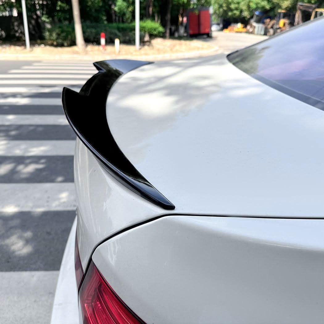 V Style Gloss Black Boot Spoiler for BMW F10 5 Series 10-17