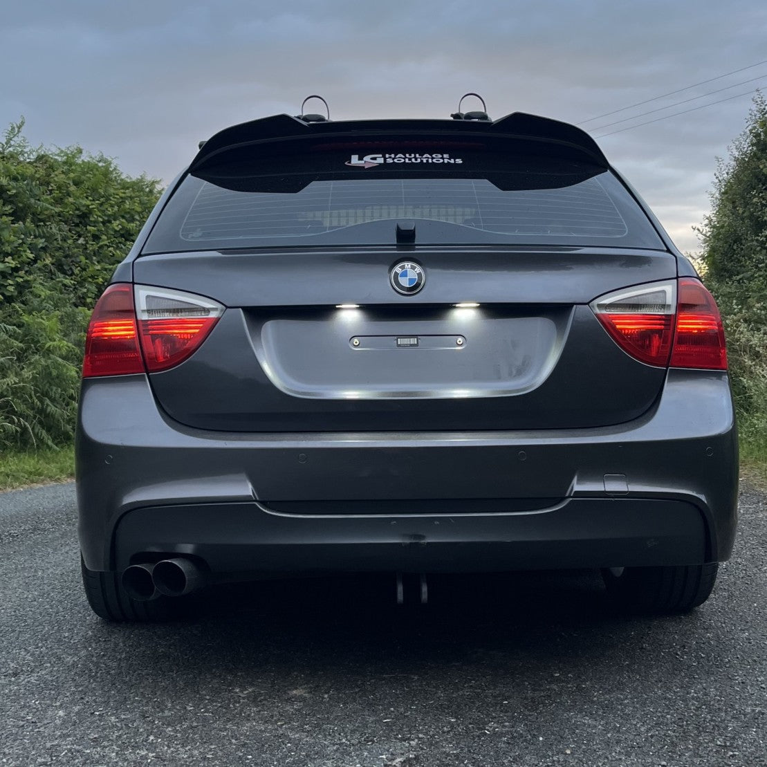 V Style Gloss Black Roof Spoiler for BMW E91 Estate 3 Series 05-13