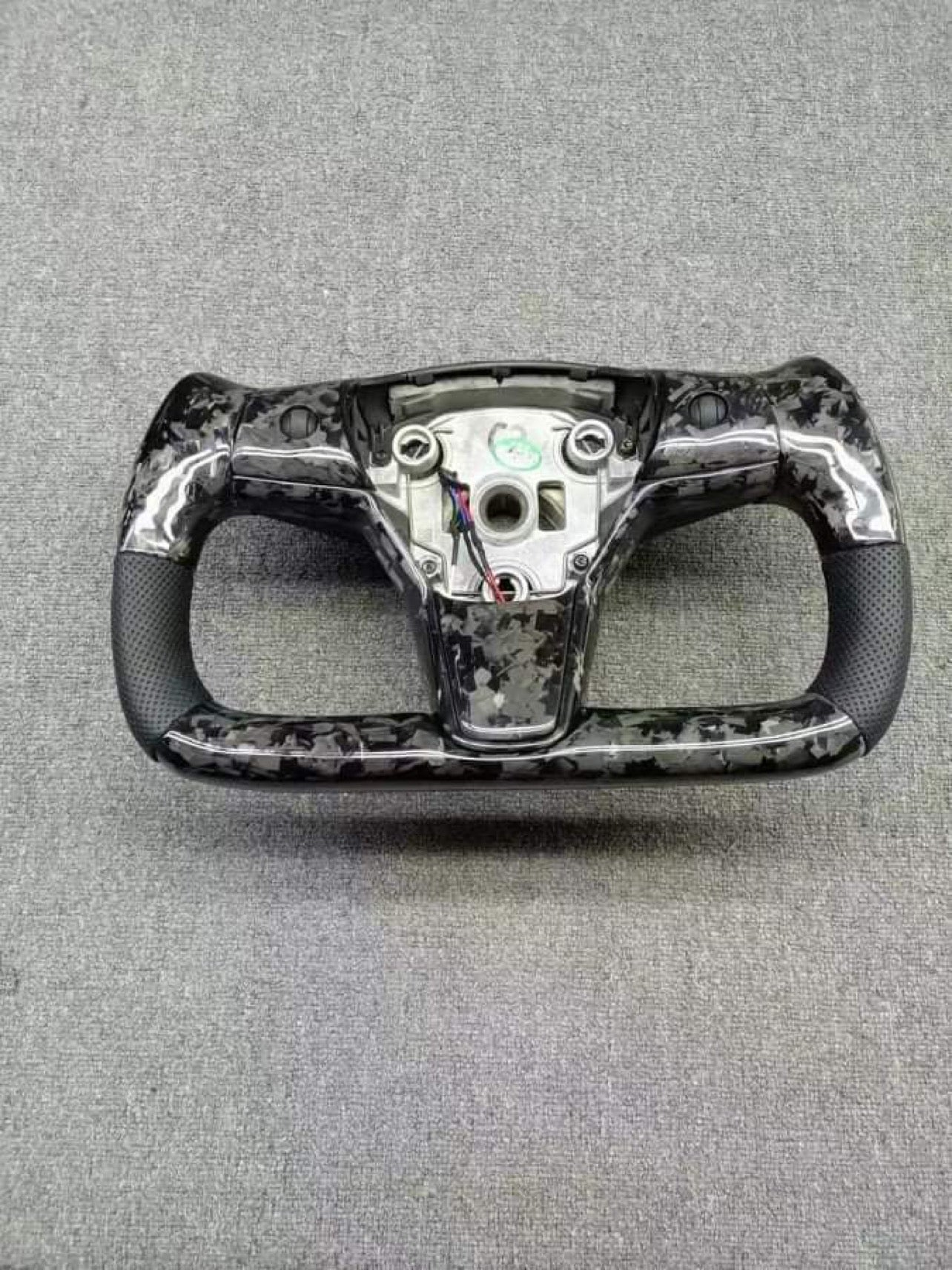 TESLA Model 3 Yoke Carbon Fibre Steering Wheel (CUSTOM)