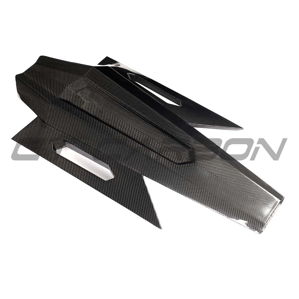 LAMBORGHINI REVUELTO CARBON FIBRE ENGINE COVER & ROOF SCOOP - CT DESIGN