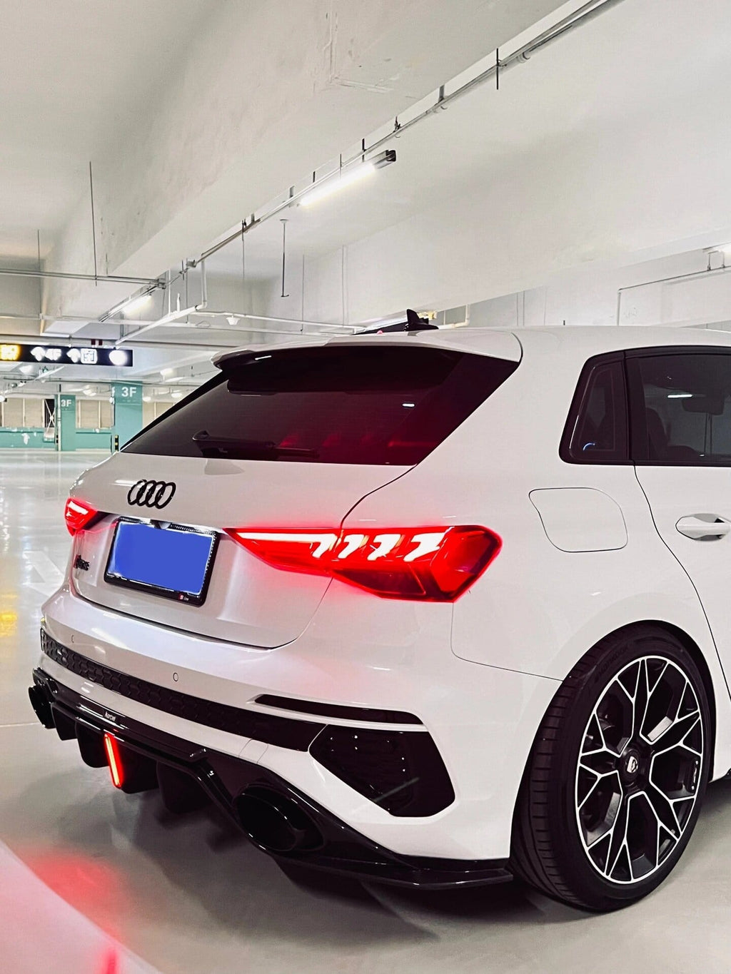 KARBEL - AUDI A3 / S3 8Y DRY CARBON FIBRE REAR DIFFUSER