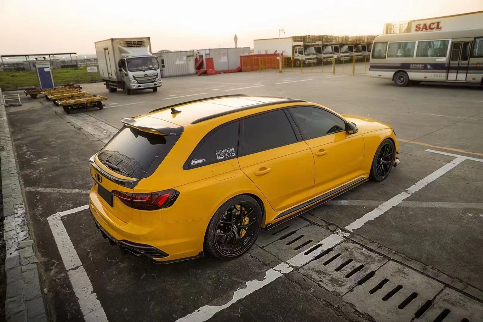 KARBEL - AUDI RS4 B9 B9.5 DRY CARBON FIBRE ROOF TOP SPOILER V2