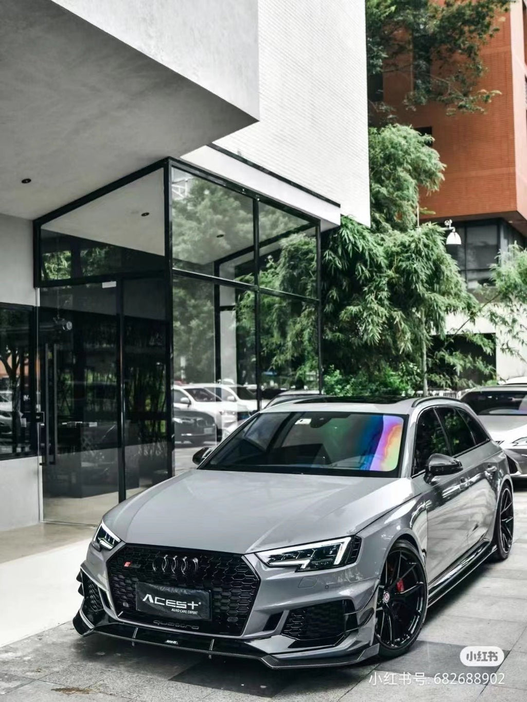 KARBEL - AUDI RS4 B9 CARBON FIBRE FULL BODY KIT