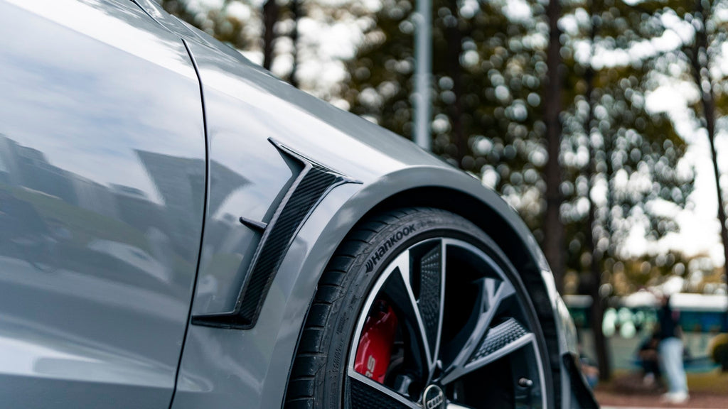 KARBEL - AUDI RS6 RS7 C8 DRY CARBON FIBRE FRONT FENDER TRIM