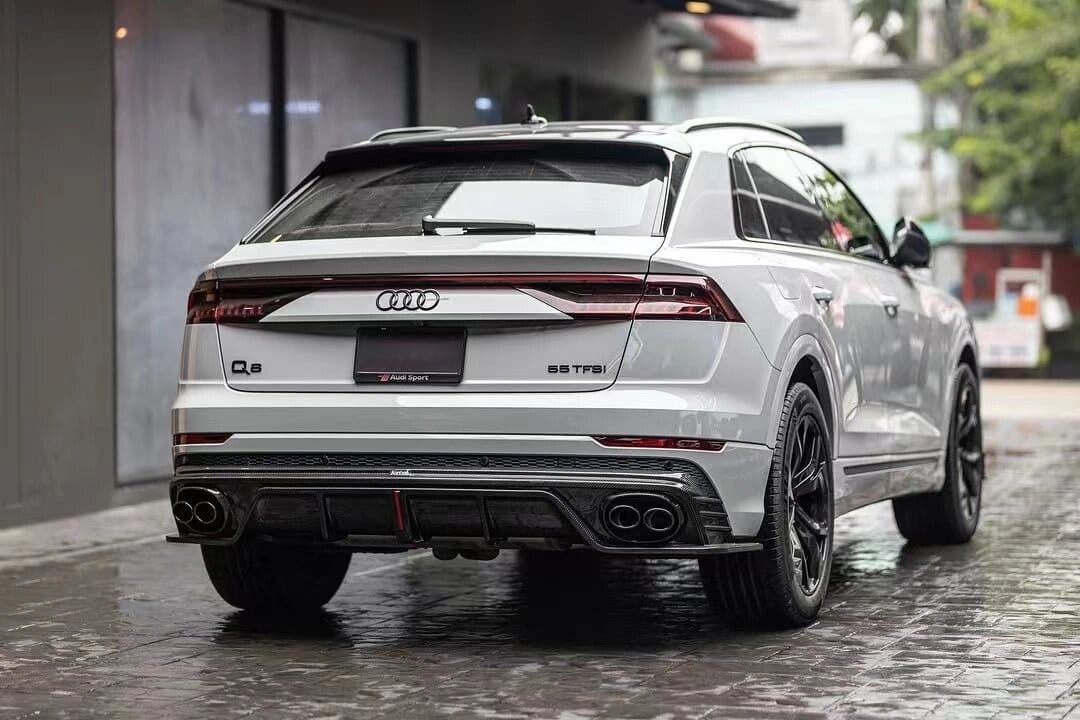 KARBEL - AUDI SQ8 Q8 S-LINE CARBON FIBRE LED REAR DIFFUSER