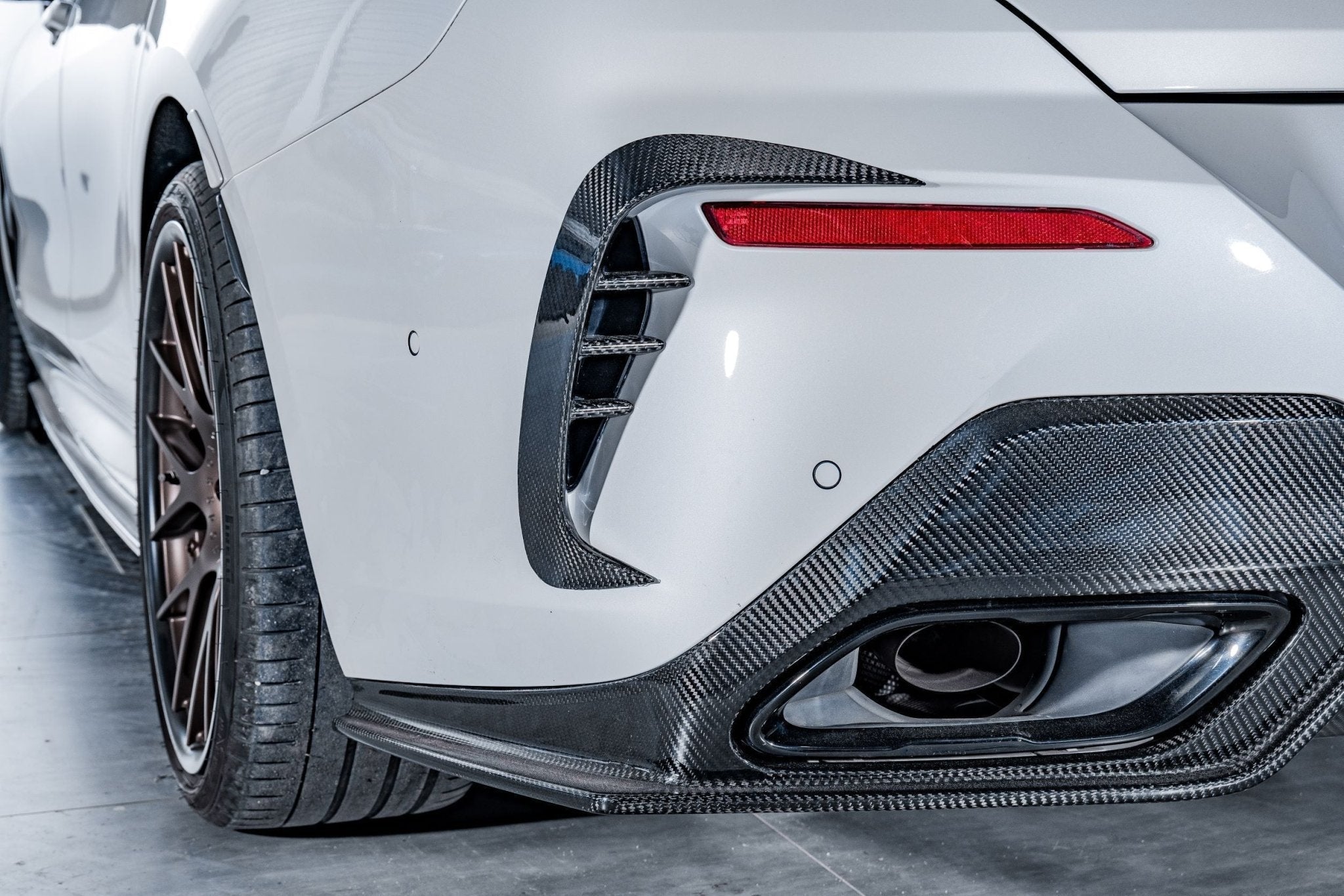 KARBEL - BMW 8 SERIES GRAN COUPE G16 CARBON FIBRE FULL BODY KIT