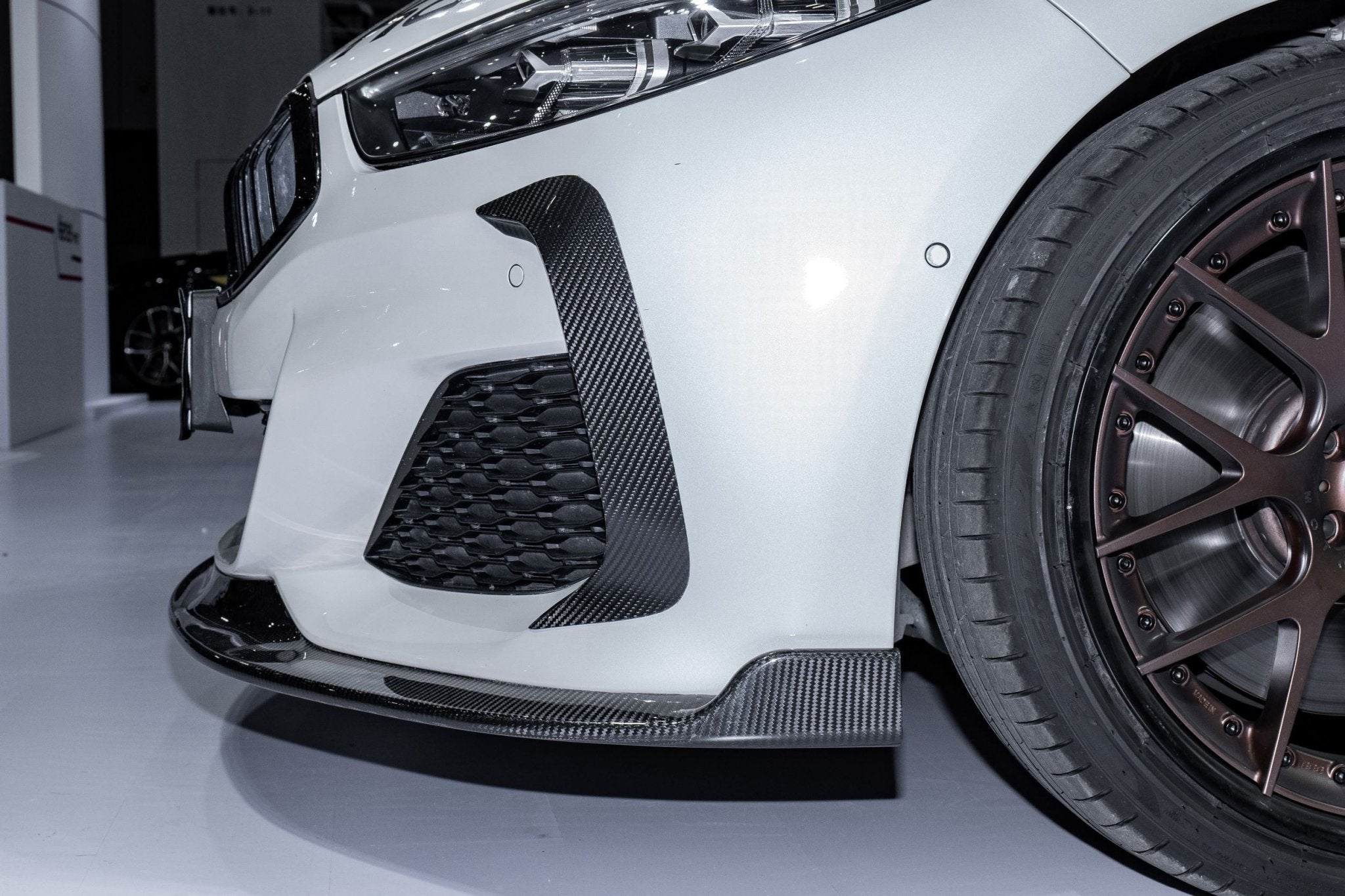 KARBEL - BMW 8 SERIES GRAN COUPE G16 CARBON FIBRE FULL BODY KIT