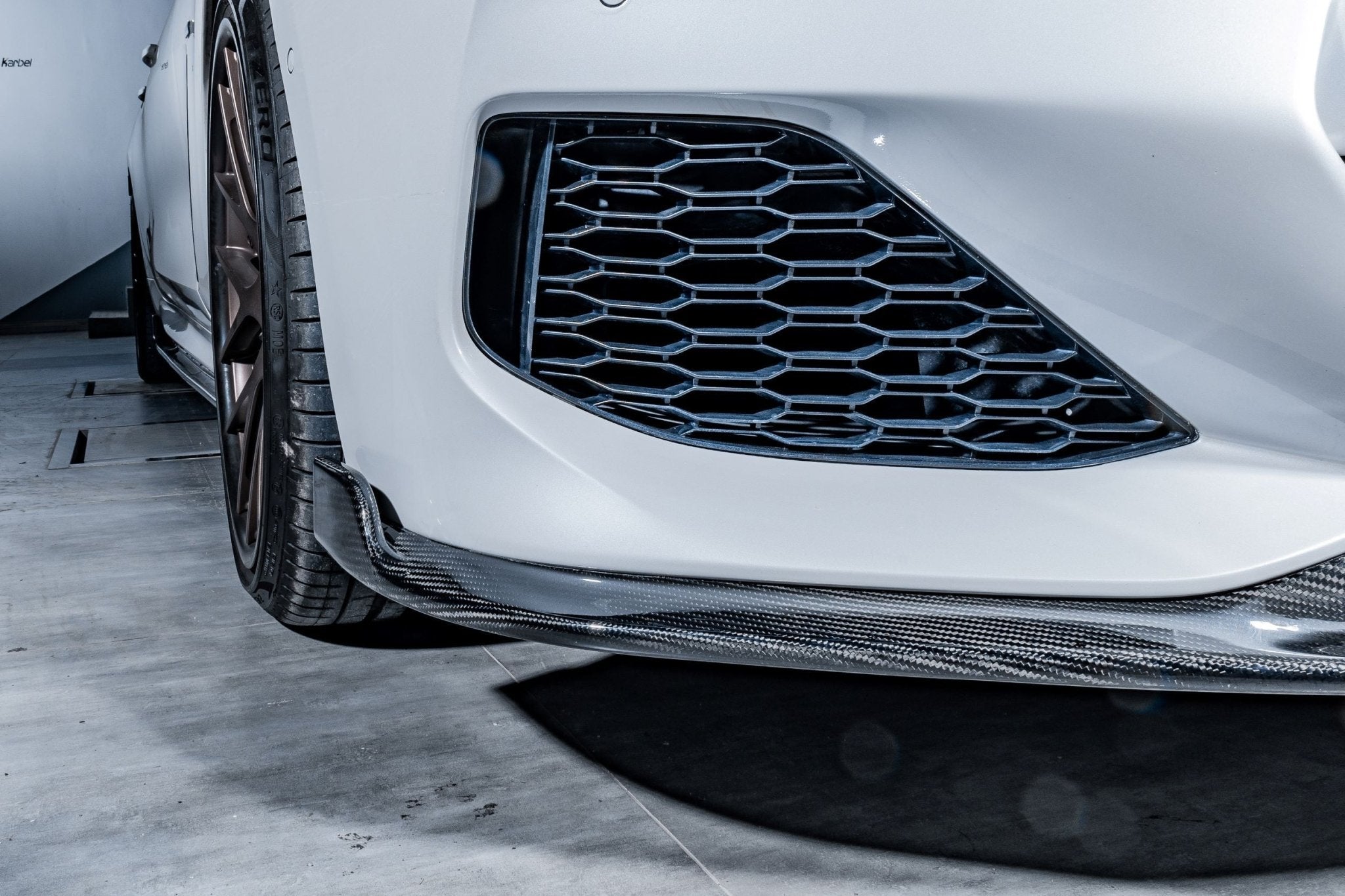 KARBEL - BMW 8 SERIES GRAN COUPE G16 CARBON FIBRE FULL BODY KIT