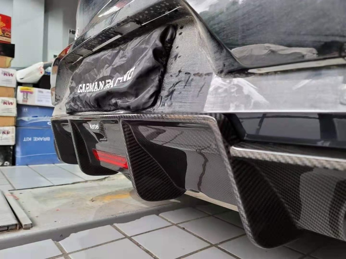 KARBEL - VOLKSWAGEN GOLF GTI MK7.5 CARBON FIBRE REAR DIFFUSER