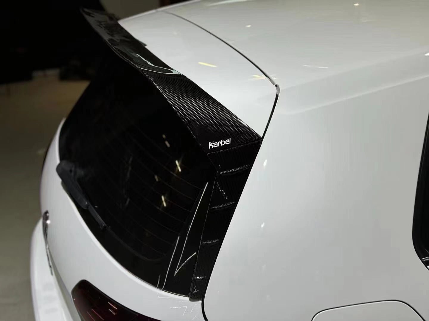 KARBEL - VOLKSWAGEN GOLF GTI MK7.5 CARBON FIBRE ROOF SPOILER V2