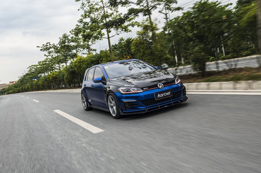 KARBEL - VOLKSWAGEN GOLF GTI MK7.5 CARBON FIBRE UPPER VALANCES