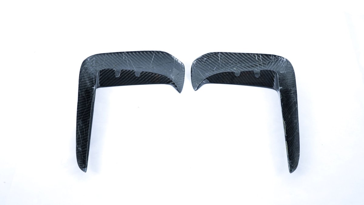 KARBEL - VOLKSWAGEN GOLF GTI MK7.5 CARBON FIBRE UPPER VALANCES