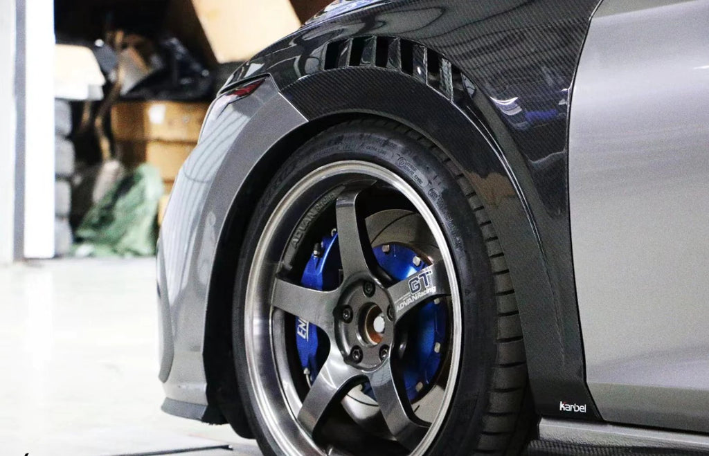 KARBEL - VOLKSWAGEN GOLF GTI MK8 CARBON FIBRE FRONT FENDERS / WINGS
