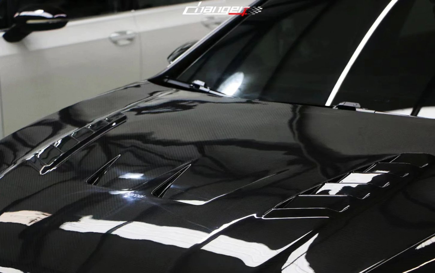 KARBEL - VOLKSWAGEN GOLF GTI MK8 CARBON FIBRE HOOD BONNET