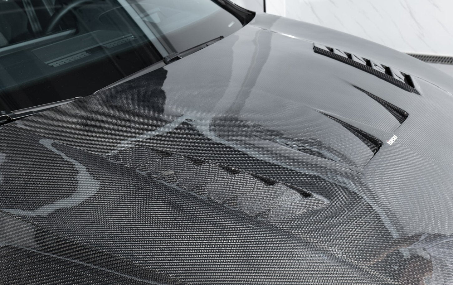 KARBEL - VOLKSWAGEN GOLF GTI MK8 CARBON FIBRE HOOD BONNET