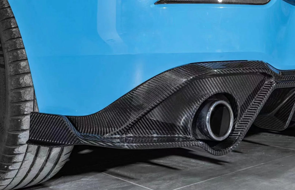 KARBEL - VOLKSWAGEN GOLF GTI MK8 CARBON FIBRE REAR DIFFUSER
