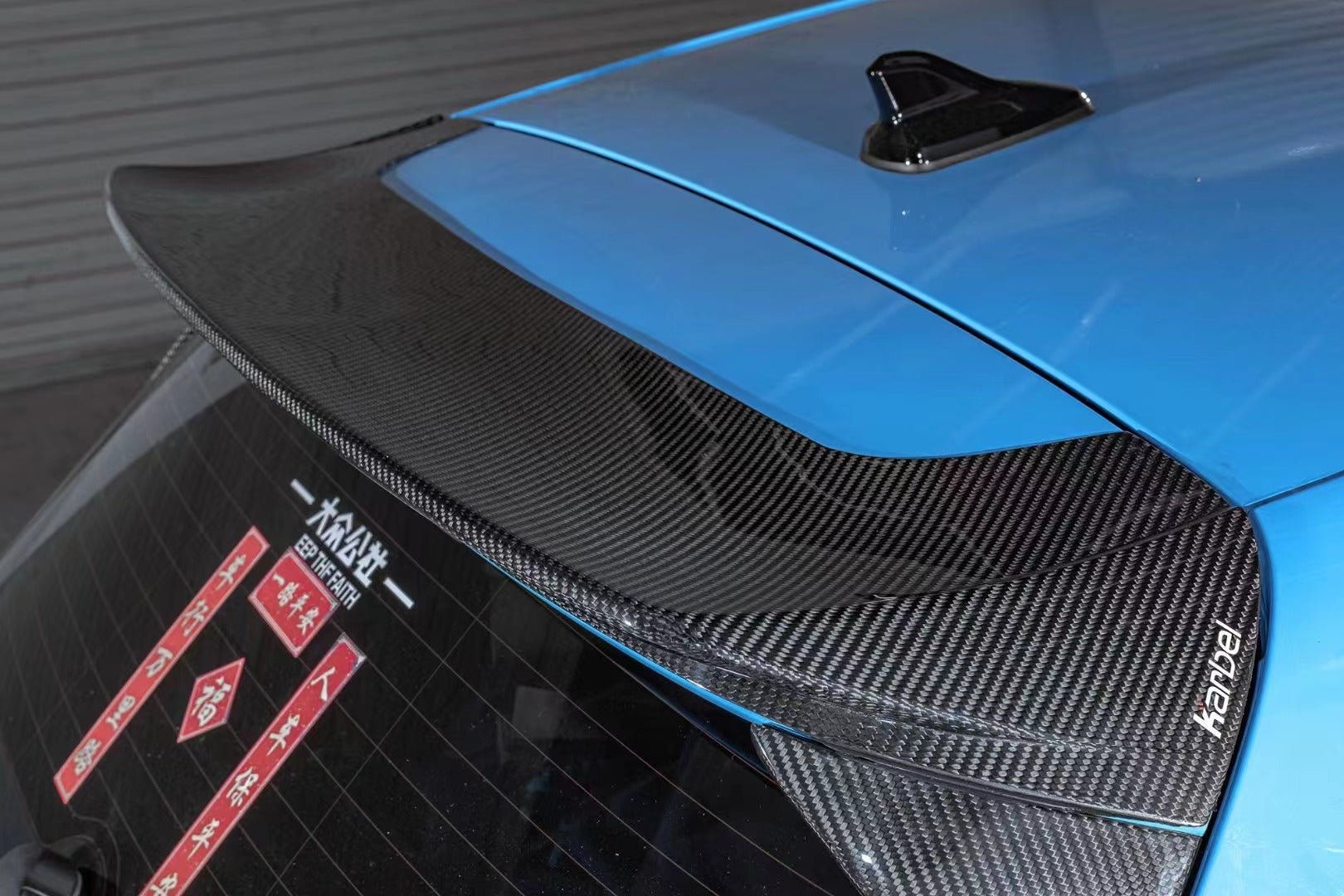 KARBEL - VOLKSWAGEN GTI MK8 DRY CARBON FIBRE FULL BODY KIT