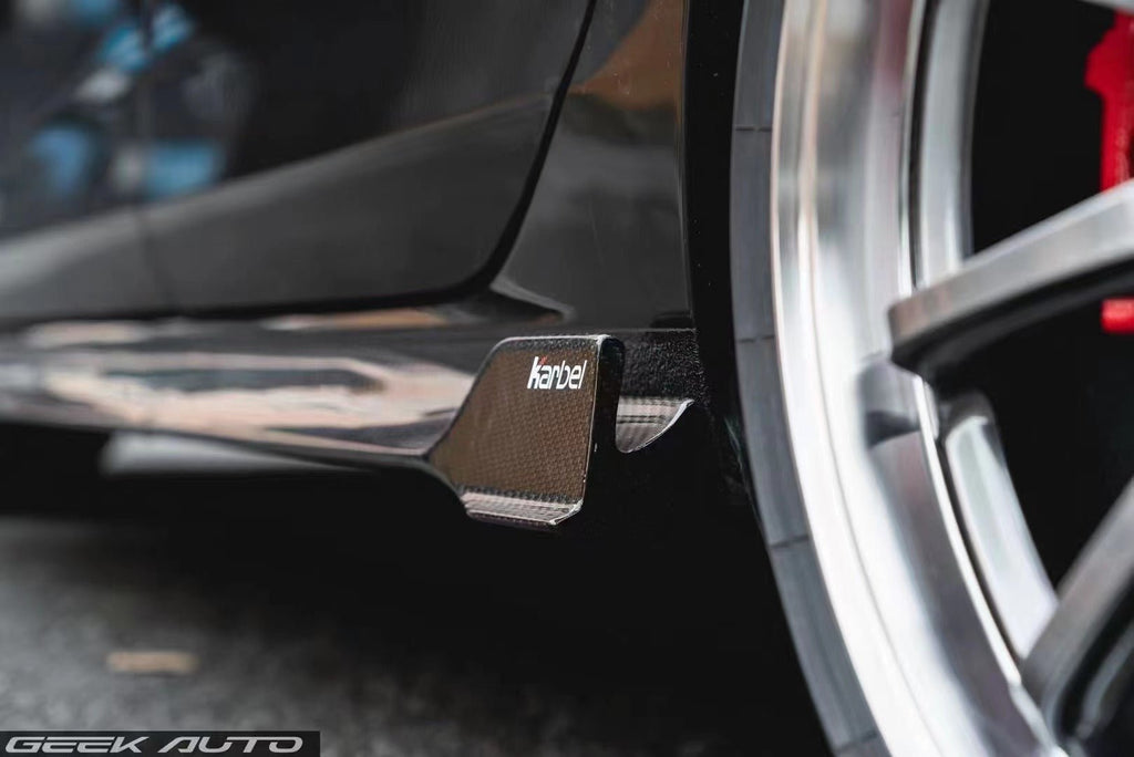 KARBEL - VOLKSWAGEN GTI MK8 DRY CARBON FIBRE FULL BODY KIT