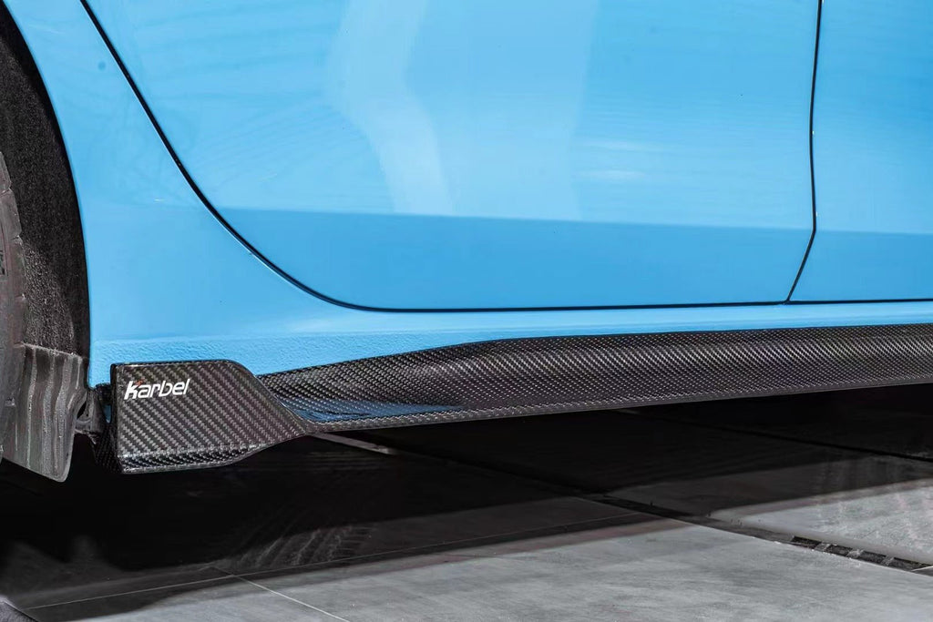 KARBEL - VOLKSWAGEN GTI MK8 DRY CARBON FIBRE FULL BODY KIT