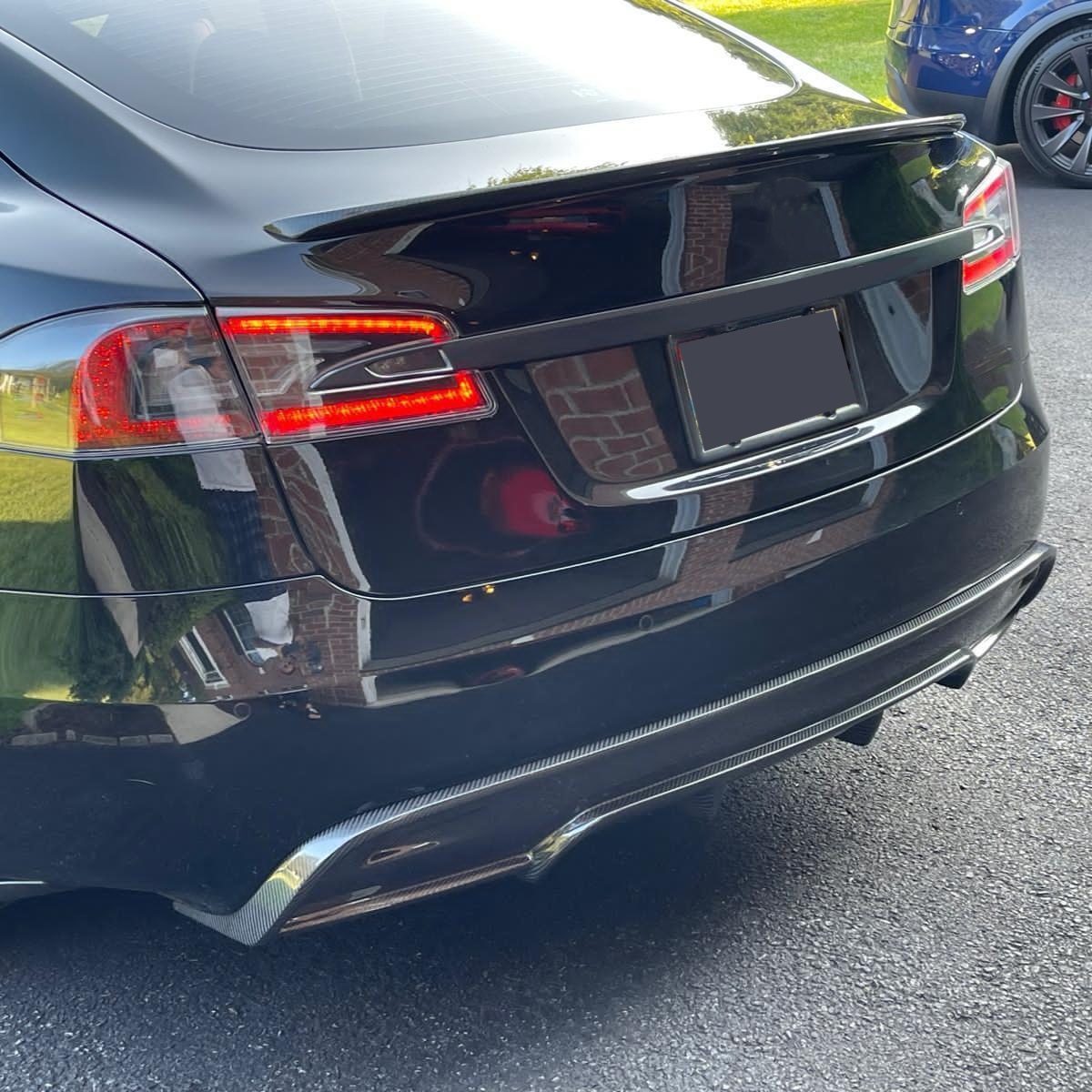 V3 Style Carbon Fibre Rear Diffuser for Tesla Model S 16-20