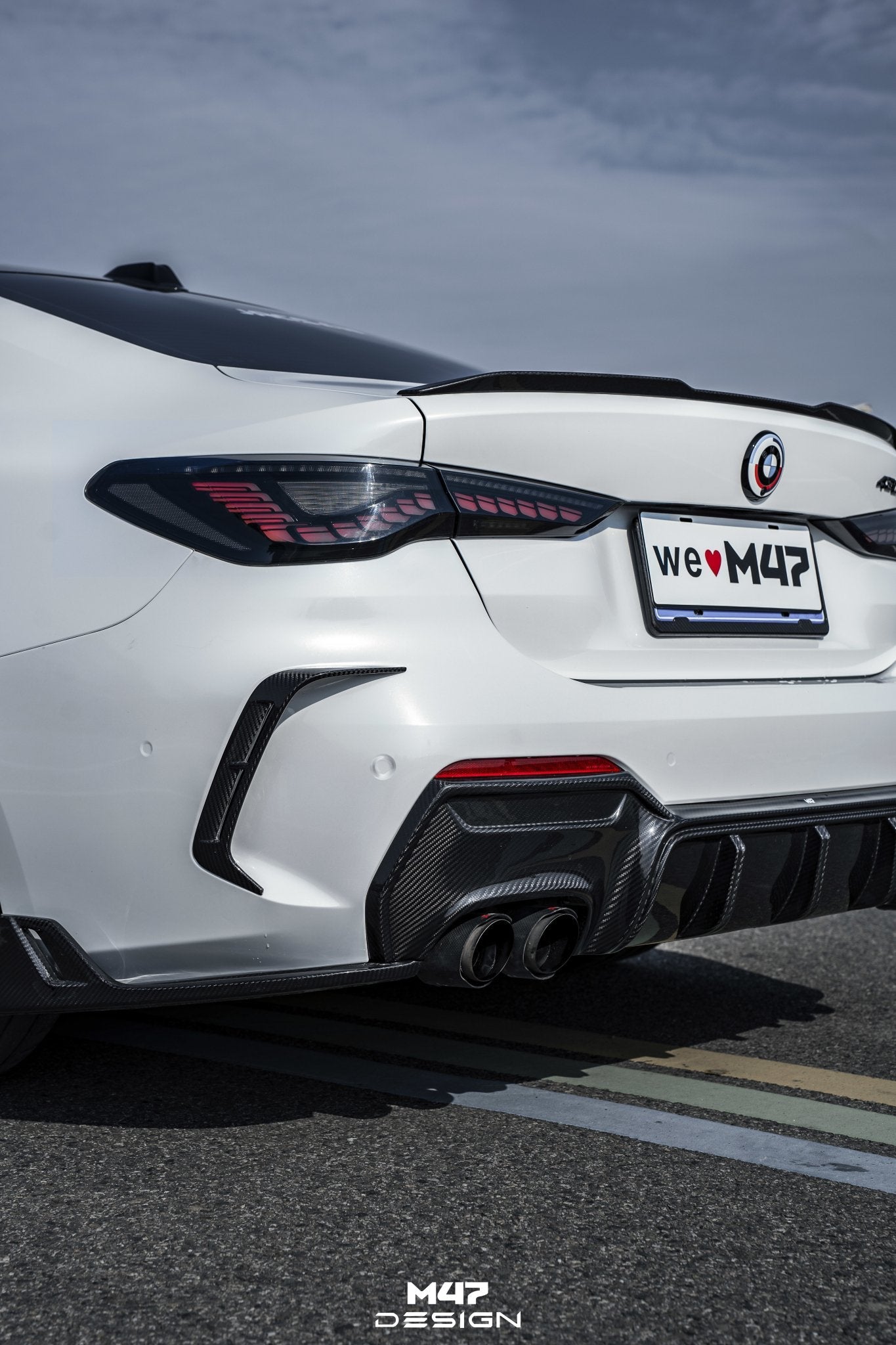 M47 - BMW 4 SERIES G22 / G23 DRY CARBON FIBRE REAR BUMPER FRAMES