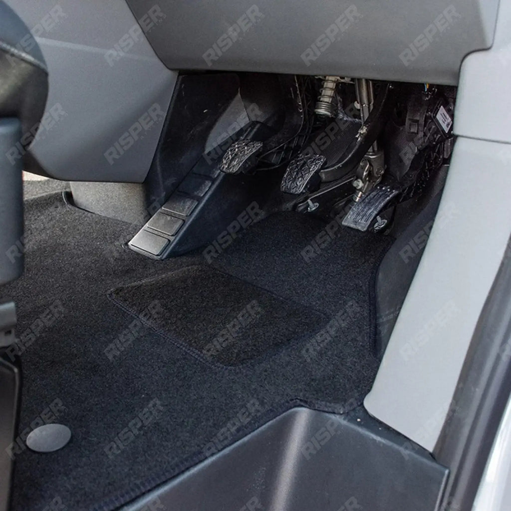 Manual 1Pc Tailored Fit Carpet Mat For Volkswagen Transporter T7 2024 On