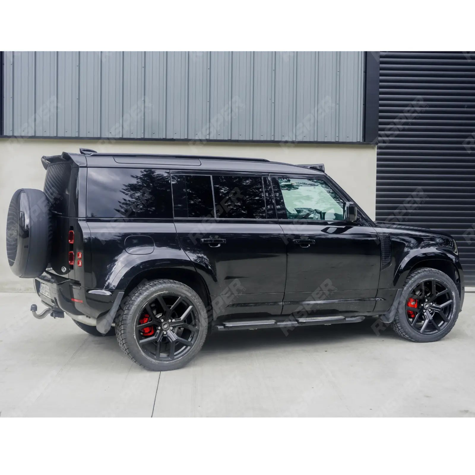 STX Style Roof Rail Pair in Black For Land Rover Defender 110/130 L663 2020 On
