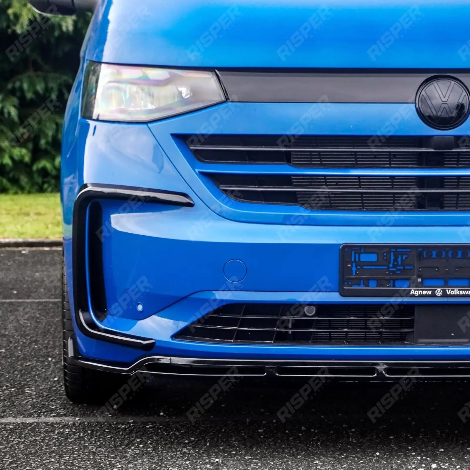 Outer Canard Loops In Gloss Black For Volkswagen Transporter T7 2025 on
