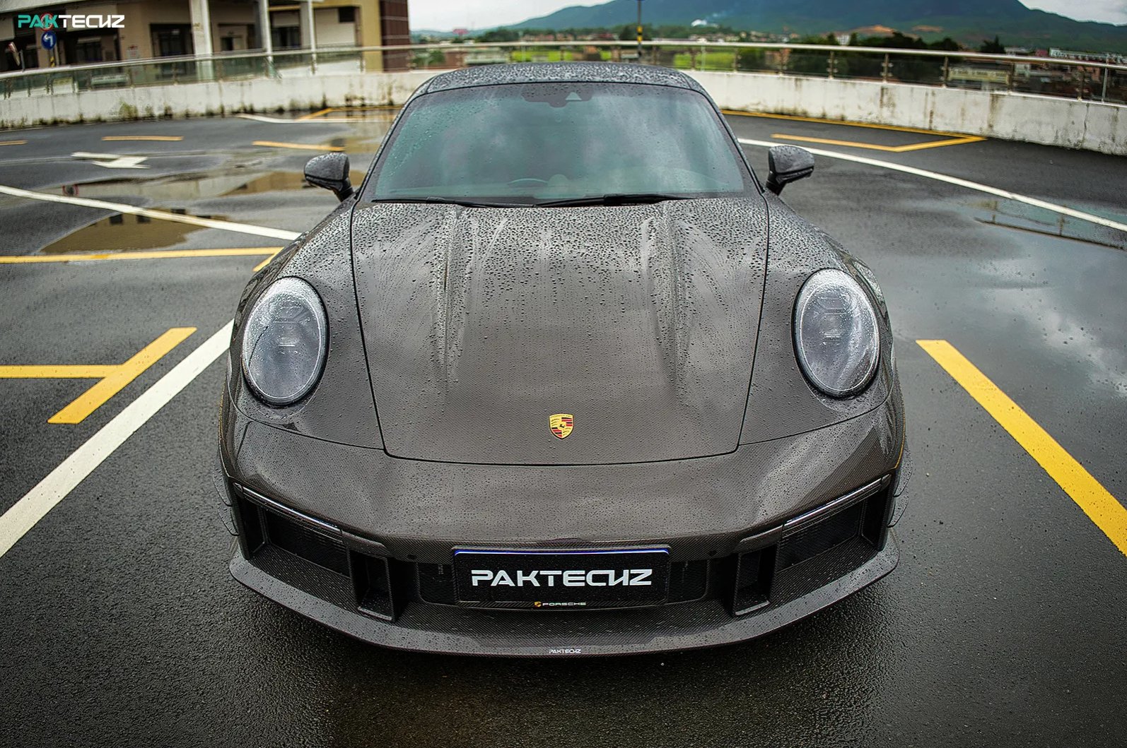 PAKTECKZ - PORSCHE 992 TURBO S DRY CARBON FIBRE FRONT BUMPER