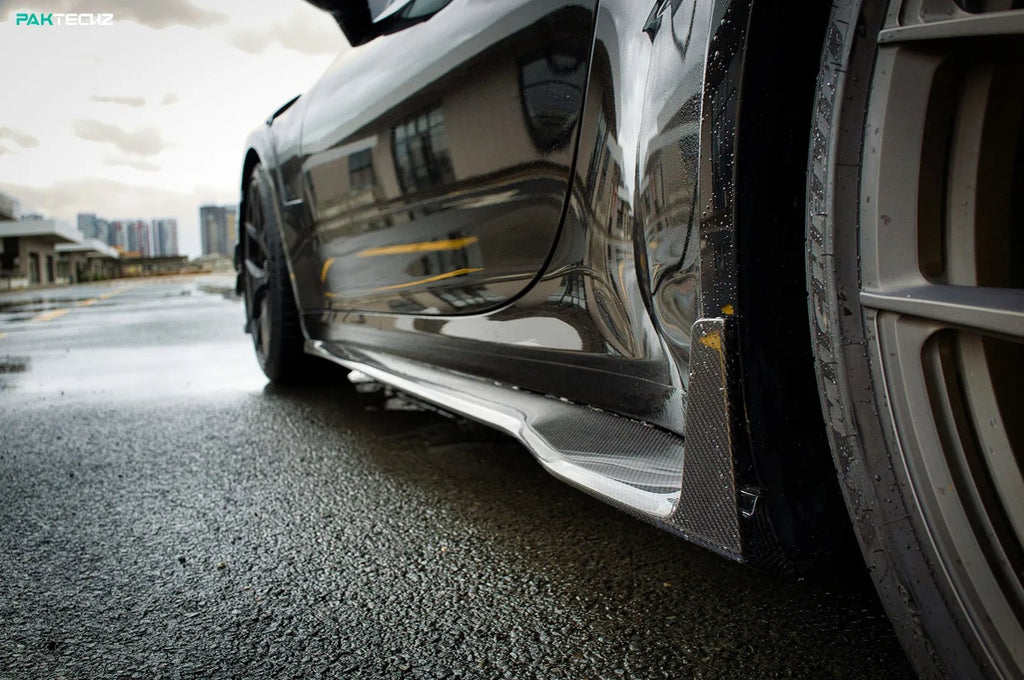 PAKTECKZ - PORSCHE 992 TURBO S DRY CARBON FIBRE SIDE SKIRTS