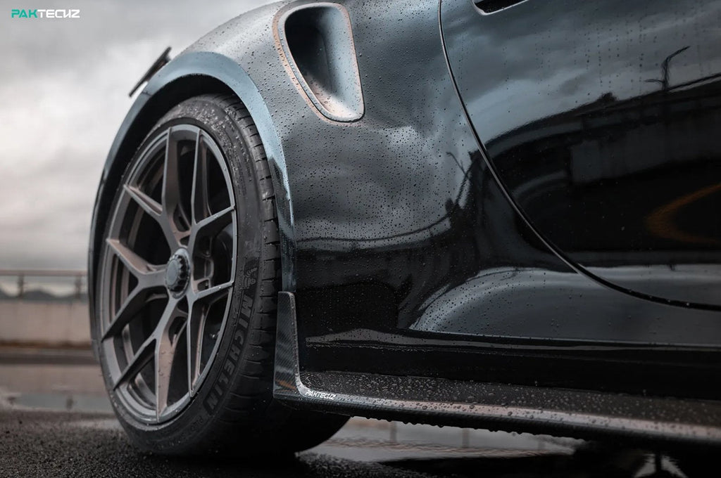PAKTECKZ - PORSCHE 992 TURBO S DRY CARBON FIBRE SIDE SKIRTS
