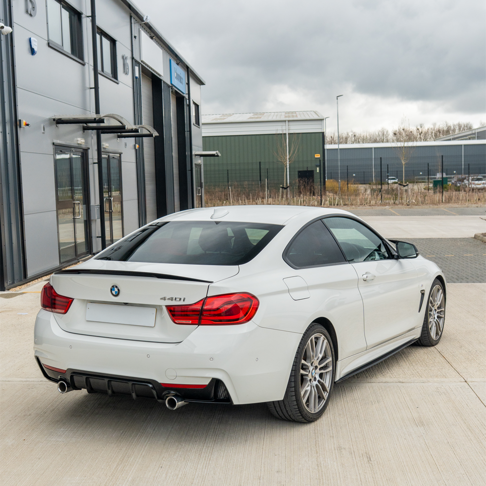 BMW 4 SERIES F32/F33/F36 GLOSS BLACK DUAL EXIT EXHAUST DIFFUSER