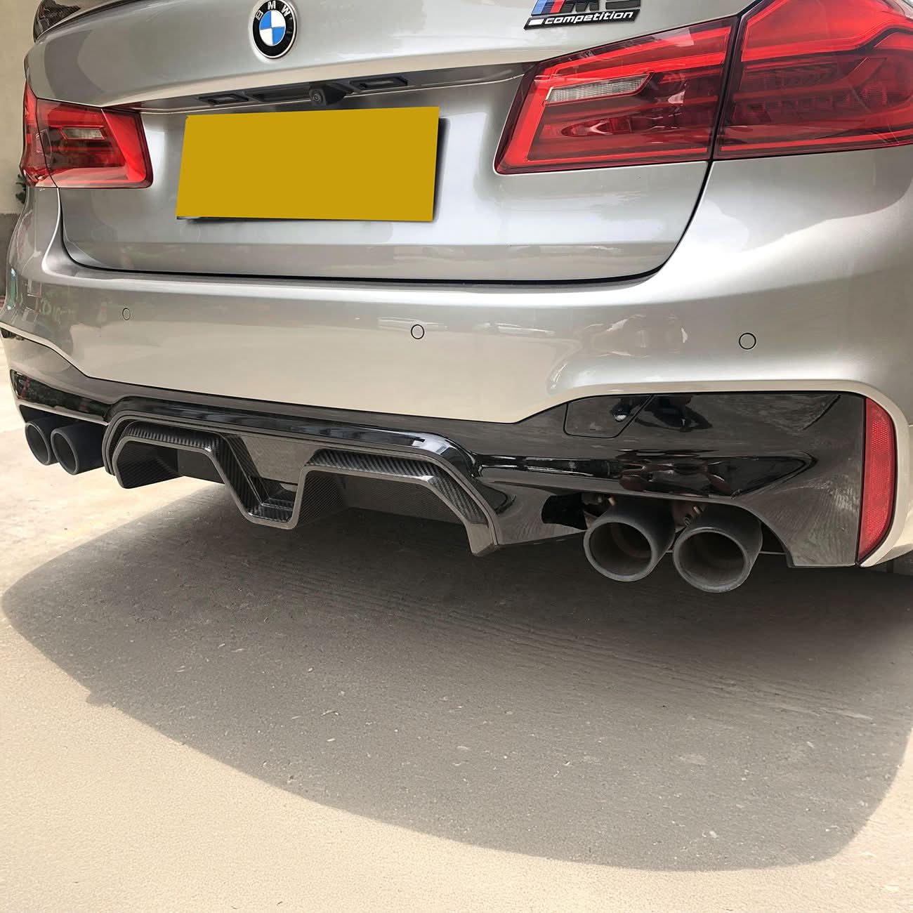 CS Style Pre-Preg Carbon Fibre Rear Diffuser for BMW G30 5 Series 17-23