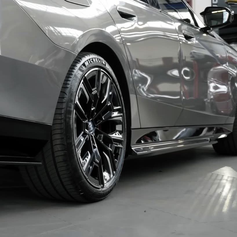 MP Style Pre-Preg Carbon Fibre Side Skirts for BMW G60 5 Series 24-Present