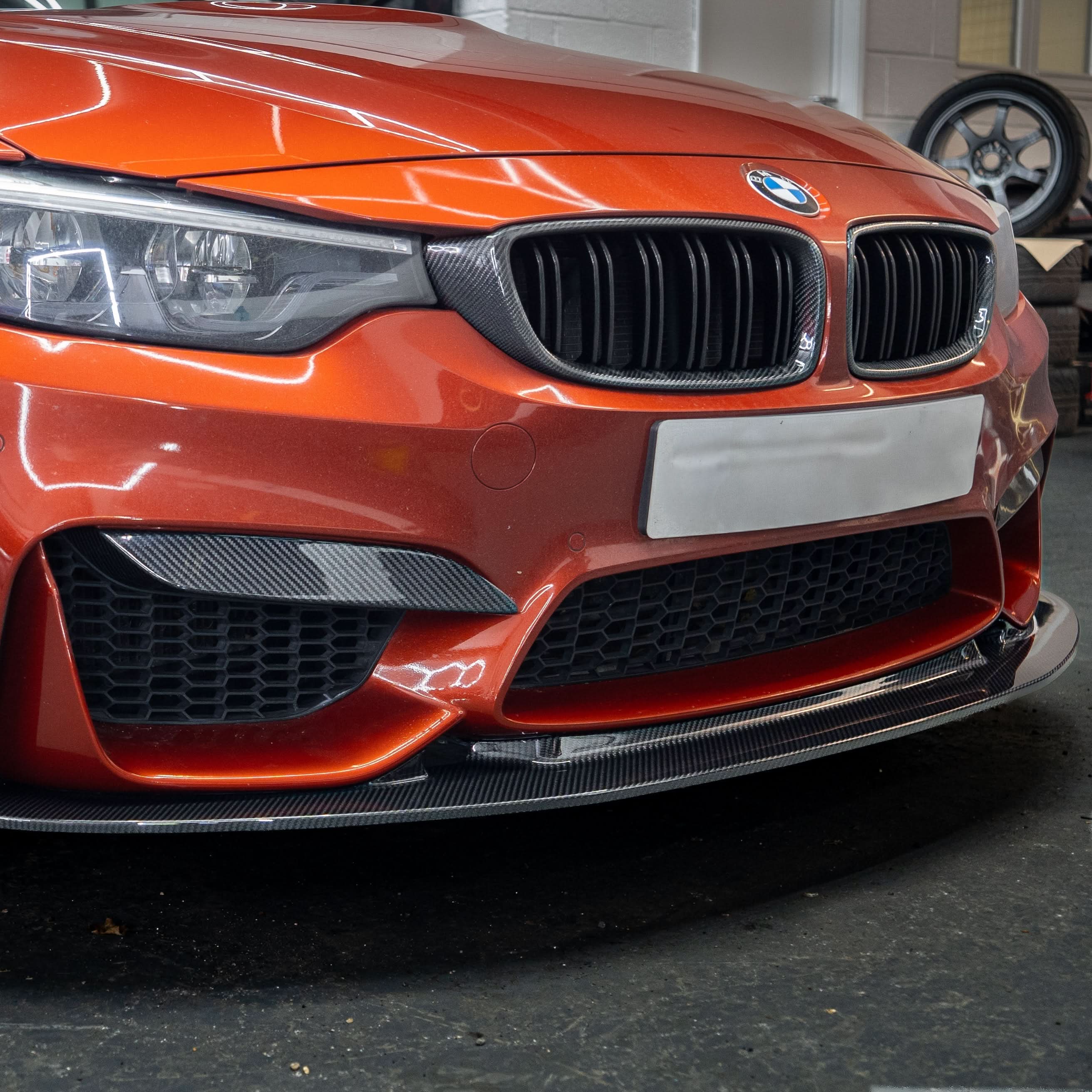 GT4 Style Pre-Preg Carbon Fibre Front Splitter for BMW F80 M3 F82 F83 M4 14-20