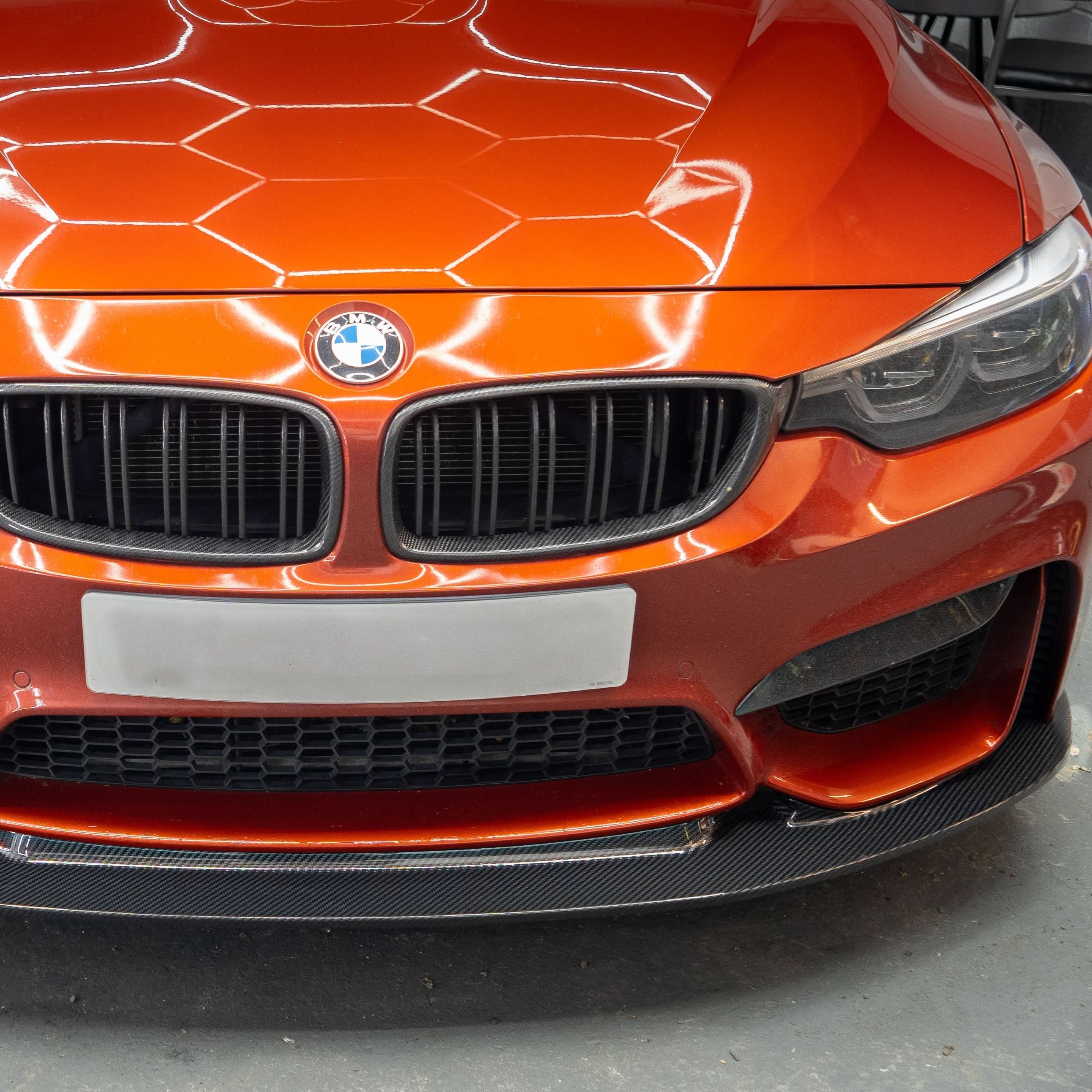 GT4 Style Pre-Preg Carbon Fibre Front Splitter for BMW F80 M3 F82 F83 M4 14-20