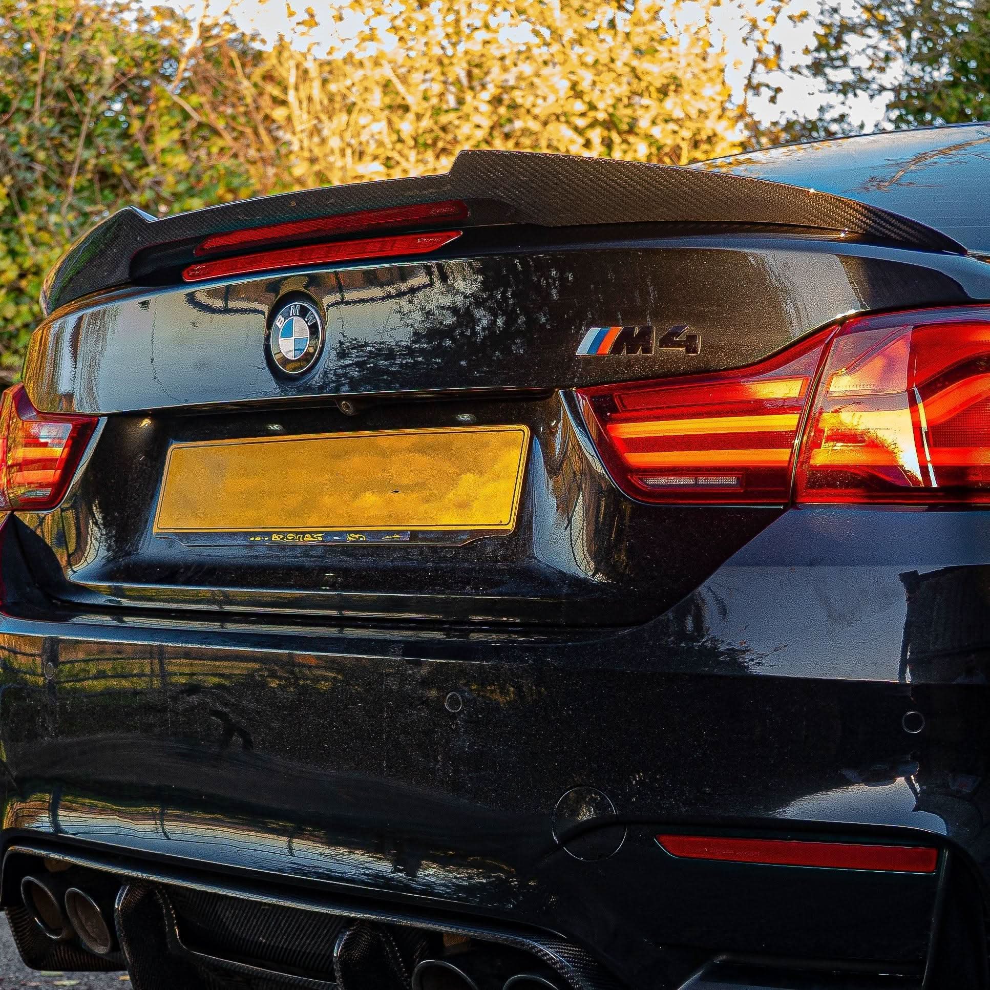 V Style Pre-Preg Carbon Fibre Boot Spoiler for BMW 4 Series F33 Convertible inc F83 M4 14-20
