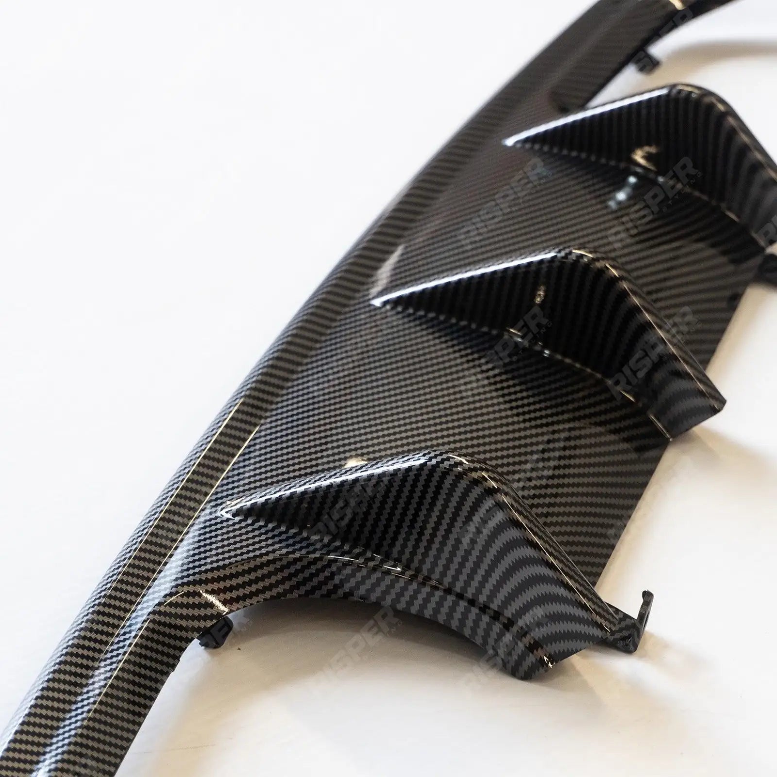 Rear Diffuser in Carbon Look For BMW M3 M4 Series F80 F82 V-Style Rear
