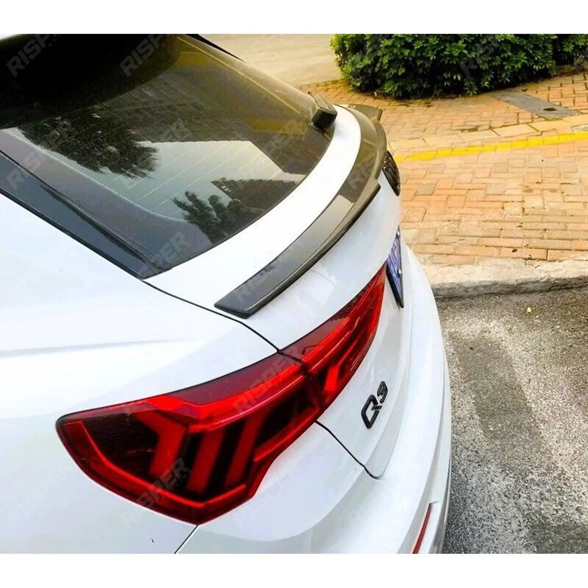 Rear Mid Spoiler In Gloss Black For Audi Q3 2019 on