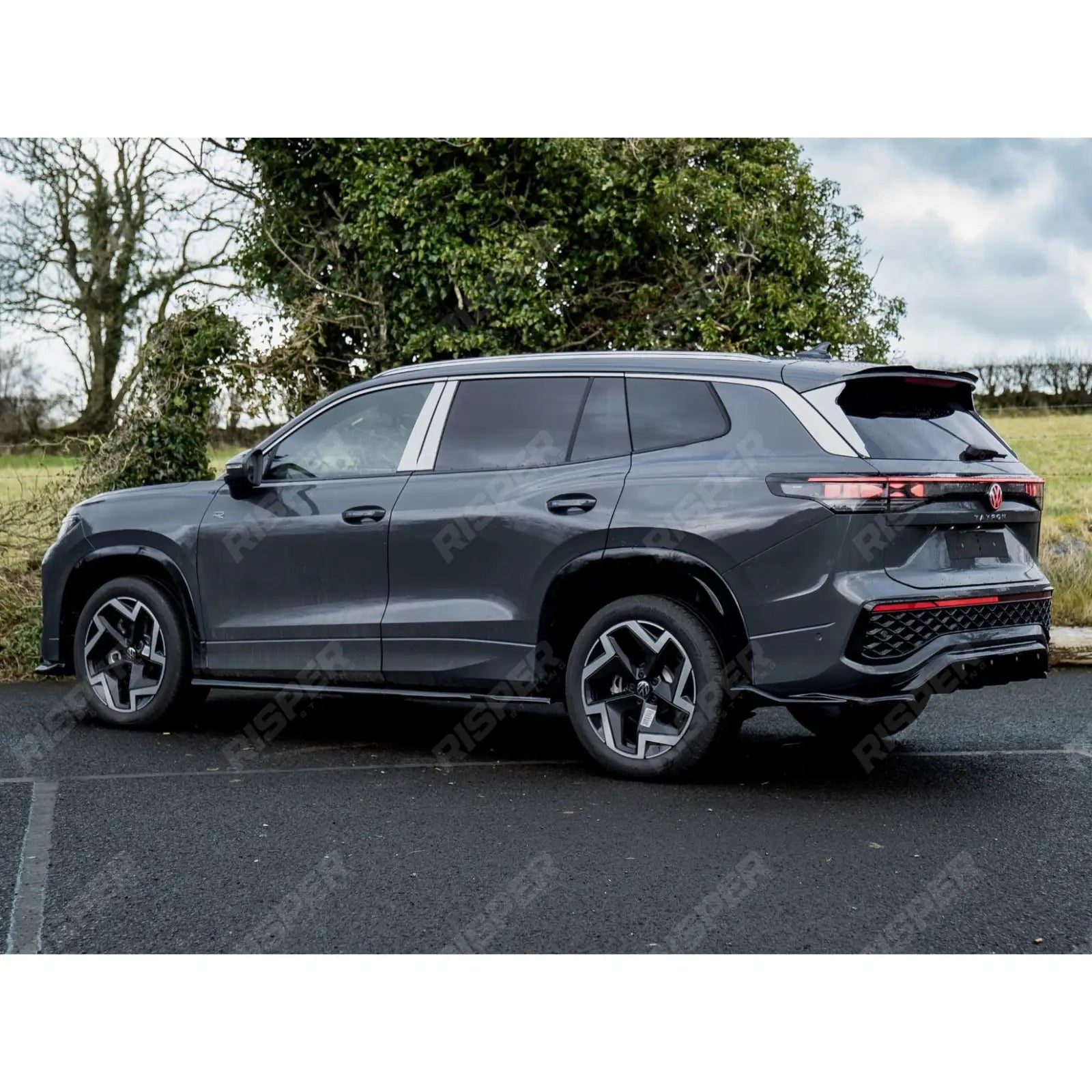 Rear Spoiler In Gloss Black For VW Tayron 2025 On