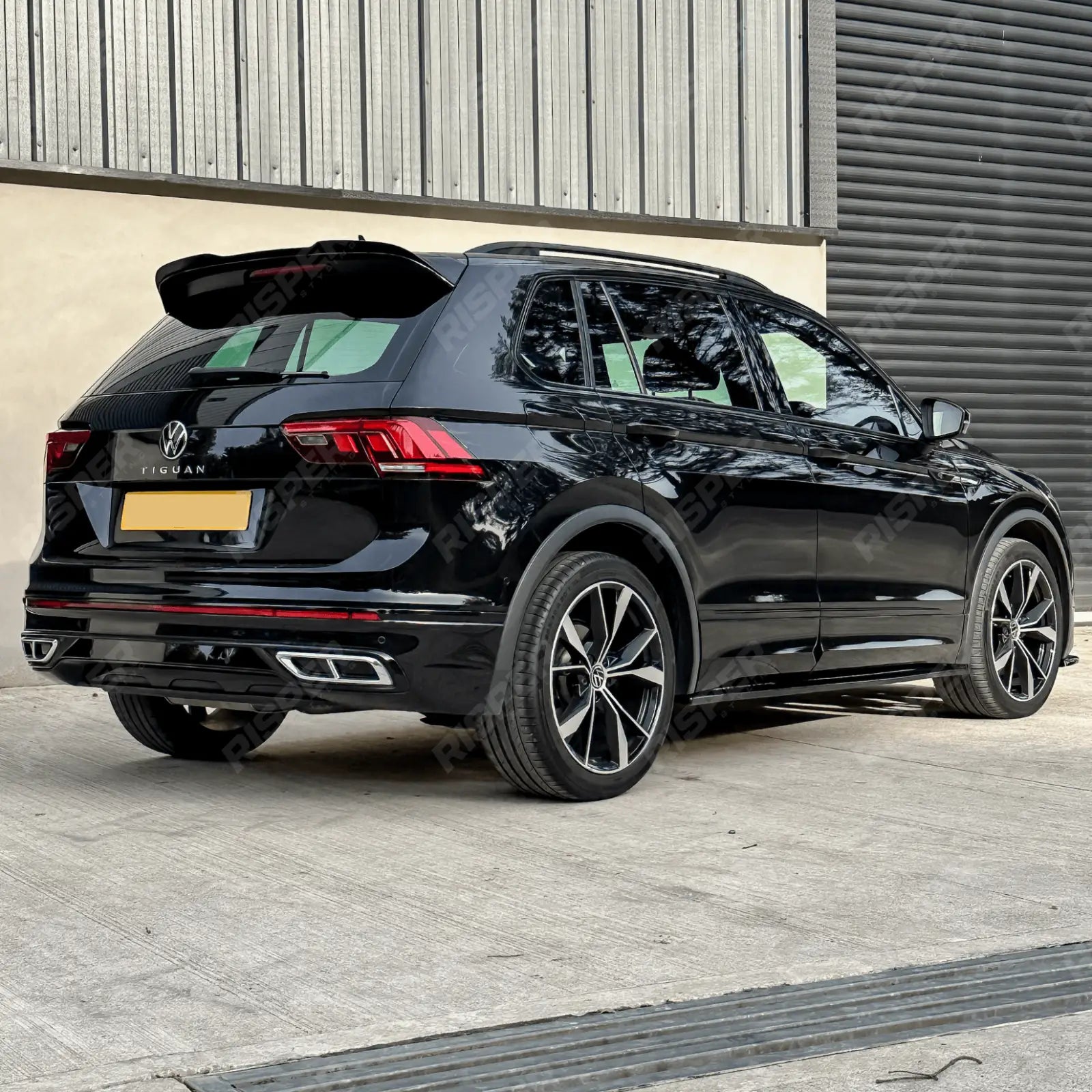 Rear Spoiler in Gloss Black For VW Tiguan R/R-Line MK2 Facelift 2020+