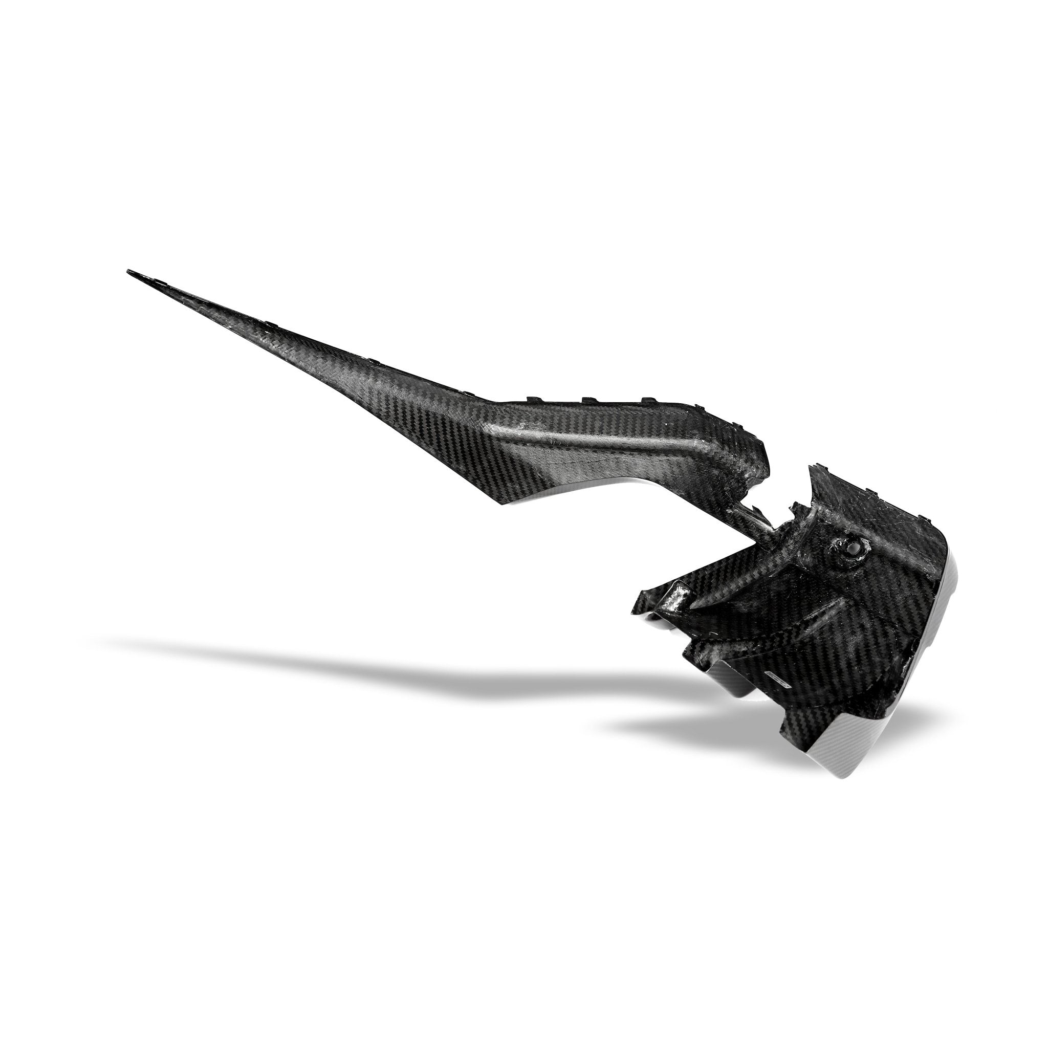 REVOZPORT - BMW M5 G90 DRY CARBON FIBER REAR DIFFUSER