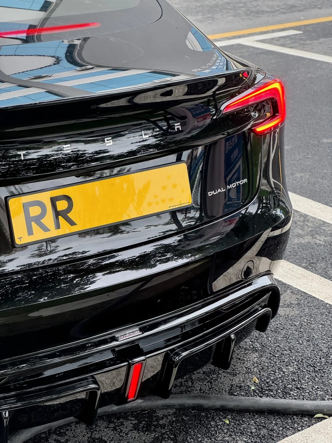 REVSTANCE - TESLA MODEL 3 FACELIFT 2024+ ABS PLASTIC GLOSS BLACK BODY KIT