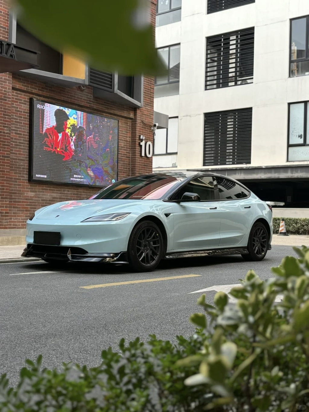 REVSTANCE - TESLA MODEL 3 FACELIFT 2024+ ABS PLASTIC GLOSS BLACK BODY KIT